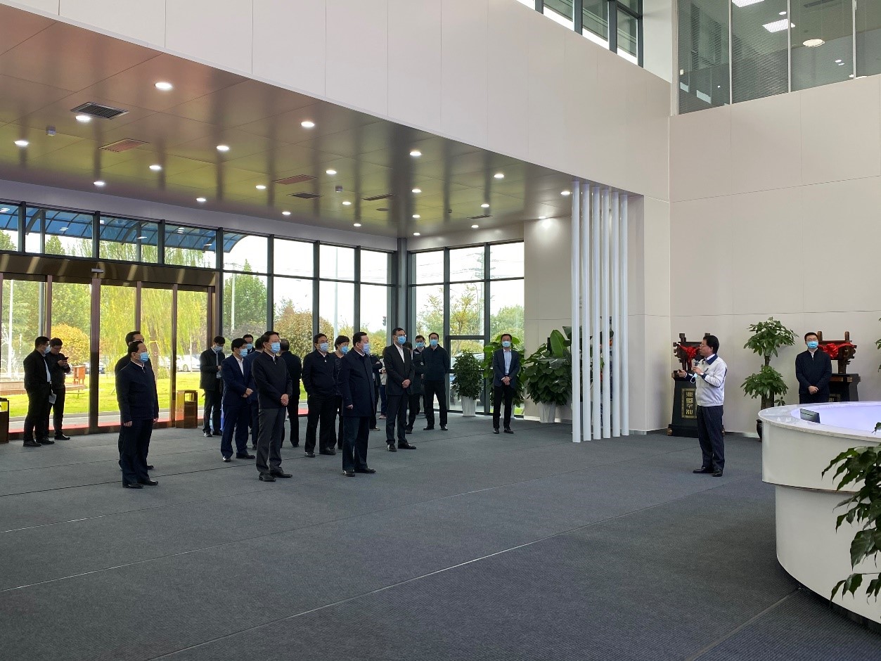 省委副書記、省長周乃翔一行視察西鐵城新景高端裝備智能制造產(chǎn)業(yè)園